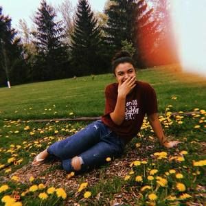 Meet your Posher, Katelyn